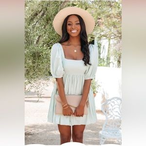 VICI CATCH FEELS PUFF SLEEVE BABYDOLL MINI DRESS - SEAFOAM, M. New